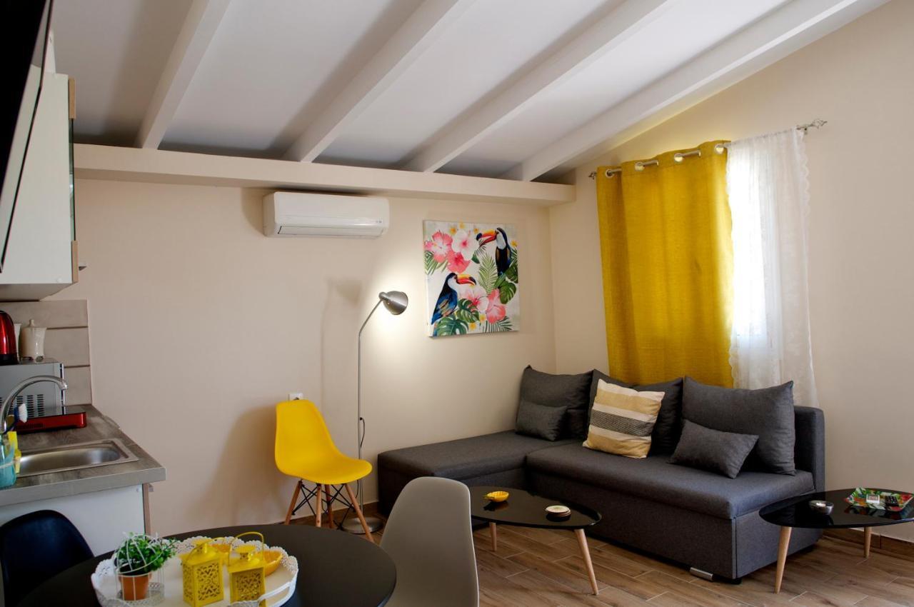 Domenica Apts I ลากานาส ภายนอก รูปภาพ
