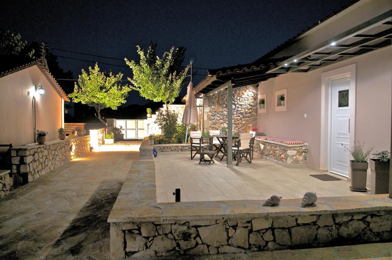 Domenica Apts I ลากานาส ภายนอก รูปภาพ